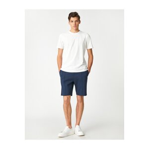 Koton Basic Shorts Slim Fit. Stitching Details, Pockets, Tie Waist.