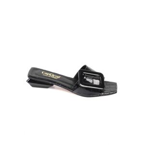 Capone Outfitters Women's Capone Buckle Short Heeled Black Women's Slippers