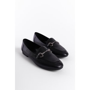 Capone Outfitters Women's Buckle Flats