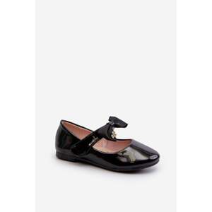 Children's patent leather ballerinas with Velcro bow and black cat's eye
