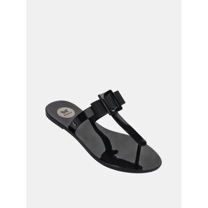 Black flip-flops with Zaxy bow