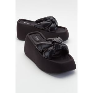 LuviShoes Regno Women's Black Wedge Heels Slippers