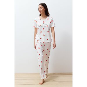 Trendyol Ecru Cotton Strawberry Patterned Knitted Pajamas Set