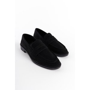 Capone Outfitters Loafer Shoes