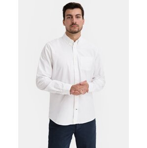 White men's shirt GAP