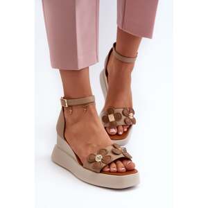 Beige Women's Platform And Wedge Sandals With Foviana Flowers